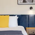 The Ashford - Brand New Gem Walk To Weho Holiday home Nashville