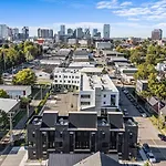 The Linden - Rooftop Views Refined Design New Holiday home