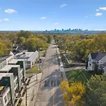 New Nash Modern Luxurious Space W Rooftop Views