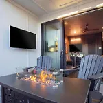 Printer's Alley Vibes Rooftop Fire Deck Karaoke Holiday home