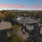 New Nash Modern Luxurious Space W Rooftop Views * Nashville