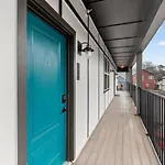 Holiday home Sleeps 16 Two Side By Side Only 3 Miles Broadway Nashville
