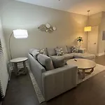 Apartment -new-the Nash Luxe, Pool, Gym, Nightlife!