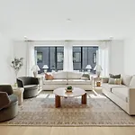 Apartment Getaway Rooftop Views & Modern Comfort *