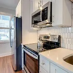 Holiday home Mesmerize Melrose - 5 Mins To Broadway - Rooftop Deck Nashville