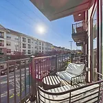 Holiday home Riffs - 2 Unit Odyssey Combo - Heart Of Midtown