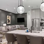 French's Luxury - Steps From Broadway Nashville
