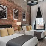 French's Luxury - Steps From Broadway