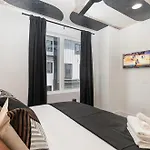 Groovy -Rooftop Patio W/ Hot Tub -Mins To Broadway