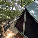 Spacious Equipped Bell Tent With Deck, Fire Pit And Picnic Space In Tennessee