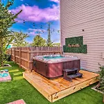 10m To Dt-hottub/pool Tb/karaoke -johnny Cash Hm Holiday home