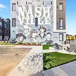 Lux Retreat Xl Group Skyline Game 3 Mi Dt Spa