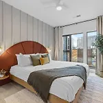 Walk To Broadway- Pool & Cabanas-luxury