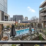 Walk To Broadway- Pool & Cabanas-Luxury Suite