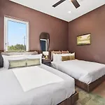 Lux Retreat Xl Group Skyline Game 3 Mi Dt *