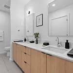 Walk To Broadway- Pool & Cabanas-luxury
