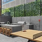 Walk To Broadway- Pool & Cabanas-luxury Apartment Nashville