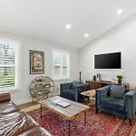 Spacious Modern Ranch 5 Miles To Downtown