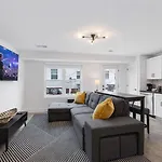 1st Flr Escape Downtown & Spots