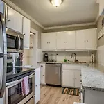 The Emmy Lou By Stay Local Nashville