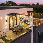 Skyline Soundhouse By Avantstay Rooftop Deck Game Room Near East Nashville Broadway