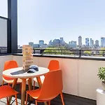 Sleeps 24 Game Rooms Murals Balconies Soundcheck Vinyl House By Avantstay