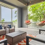 Nashville Ladies Lounge By Stay Local Nashville