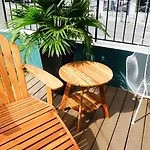 Sleeps 8 Walkable Sobro Suites W Local Art Vibes - By Avantstay