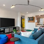 Dual Bachelor Pads W Rooftop Lounge Games Sleeps 26 5 Min To Broadway