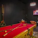 Holiday home Speakeasy Game Room, Hot Tub, Fire Pit, King Bed - Close To Downtown Nashville