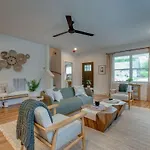 Holiday home Music On Myrtle