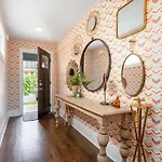 Holiday home Ladies Lounge By Local Nashville
