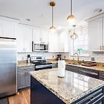 3Br Lakefront In Nashville With Bbq & Hot Tub