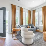 Holiday home The Vinyl Vault By Local