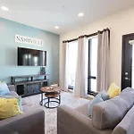 Downtown Luxury Pool Gym Free Parking 312