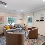 Harmony House Aparthotel