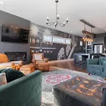 Fern Village By Local Holiday home *