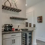 Holiday home The East Side Vibe By Local *