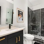 Modern Townhouse Near Vandy And Parthenon *