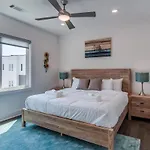The East Side Vibe By Local Holiday home *