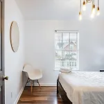 3br Lakefront In With Bbq & Hot Tub * Nashville