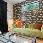 Holiday home The Jasmine On Wedgewood By Local