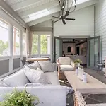 The Mont Rose By Local Nashville
