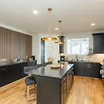 Nash - The Nash - 757ab Lynwood Ave Holiday home