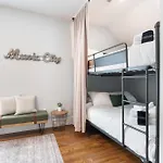 Holiday home Downtown Stunner *