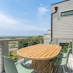 Holiday home Ladies Lounge By Local *