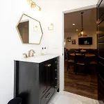 Holiday home Broadway Breeze Escape Modern Nashville Comfort *
