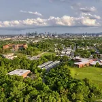 9th Avenue By Avantstay Holiday home