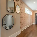 Ladies Lounge By Local * Nashville