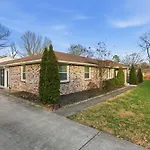 Spacious Modern Ranch 5 Miles To Downtown